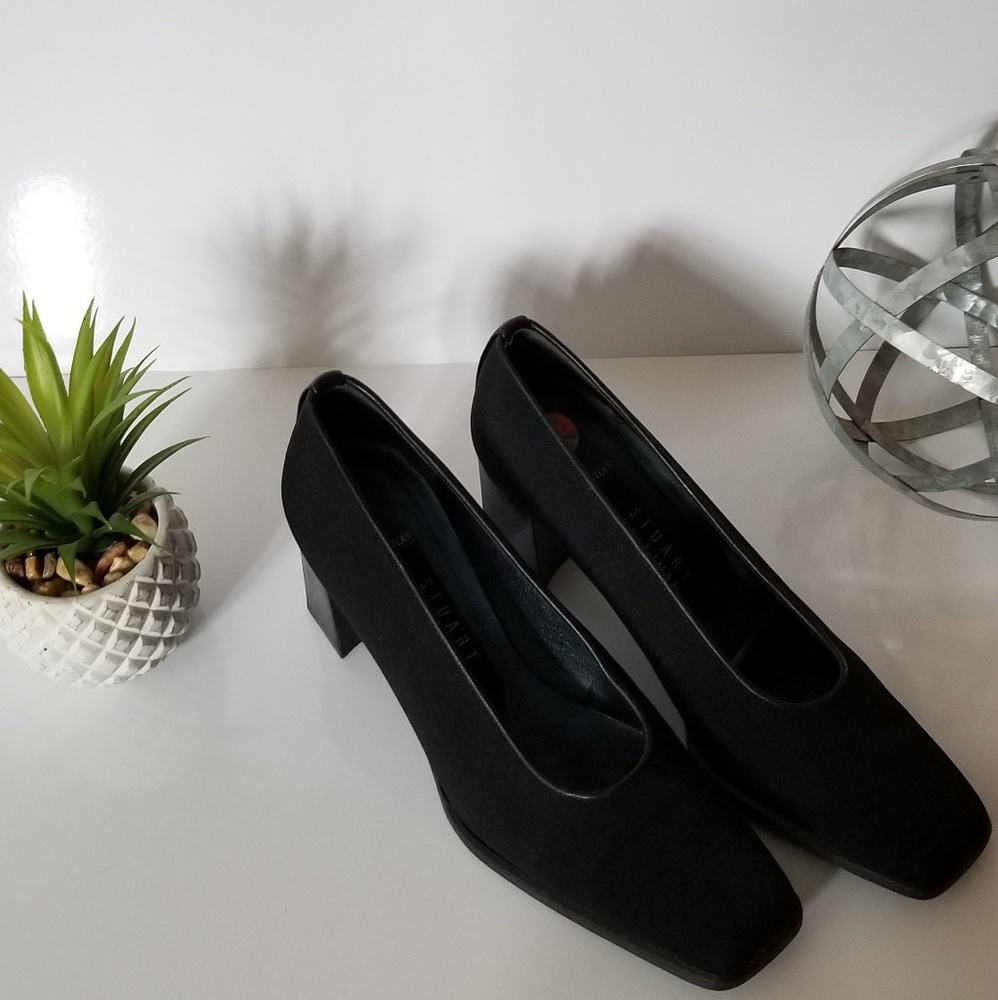 ☘STUART WEITZMAN BLACK HEELS